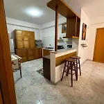 Nelly's House شقة تيراسيني
