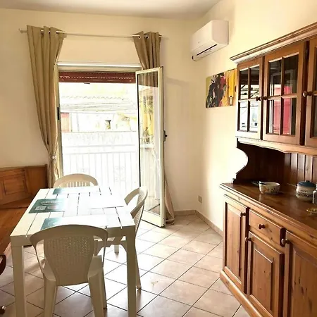 شقة Nelly's House تيراسيني