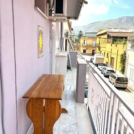 Nelly's House Terrasini